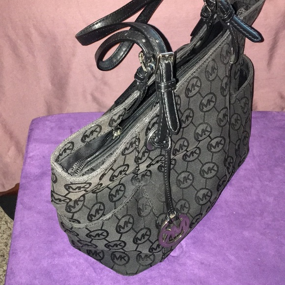 Michael Kors Tote - Picture 2 of 5